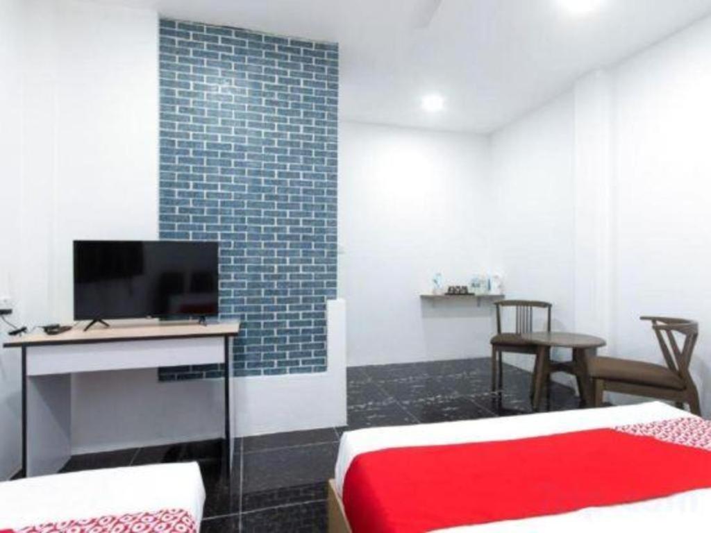 Oyo 44011 Weng Bee Guest House Kota Kinabalu Exterior foto