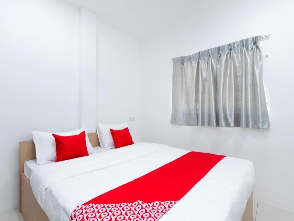 Oyo 44011 Weng Bee Guest House Kota Kinabalu Exterior foto