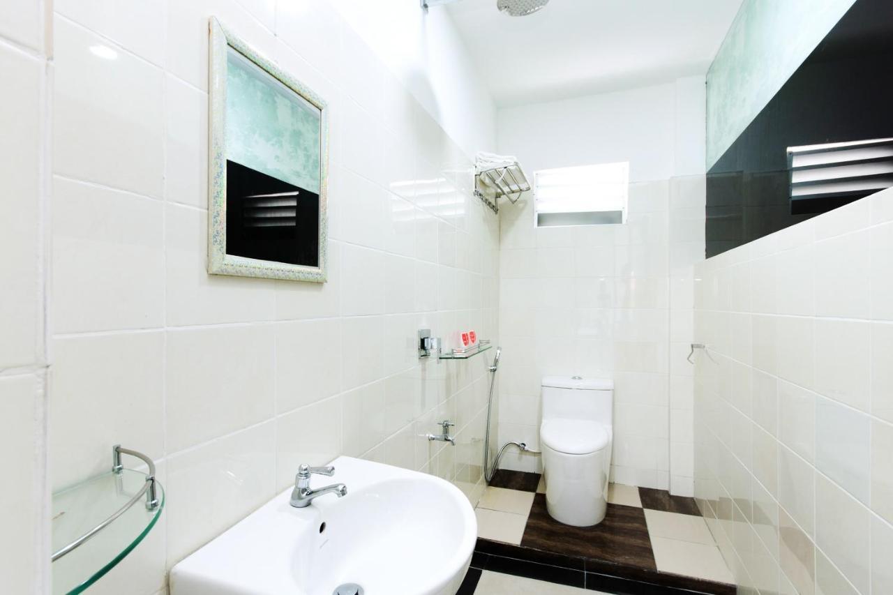 Oyo 44011 Weng Bee Guest House Kota Kinabalu Exterior foto