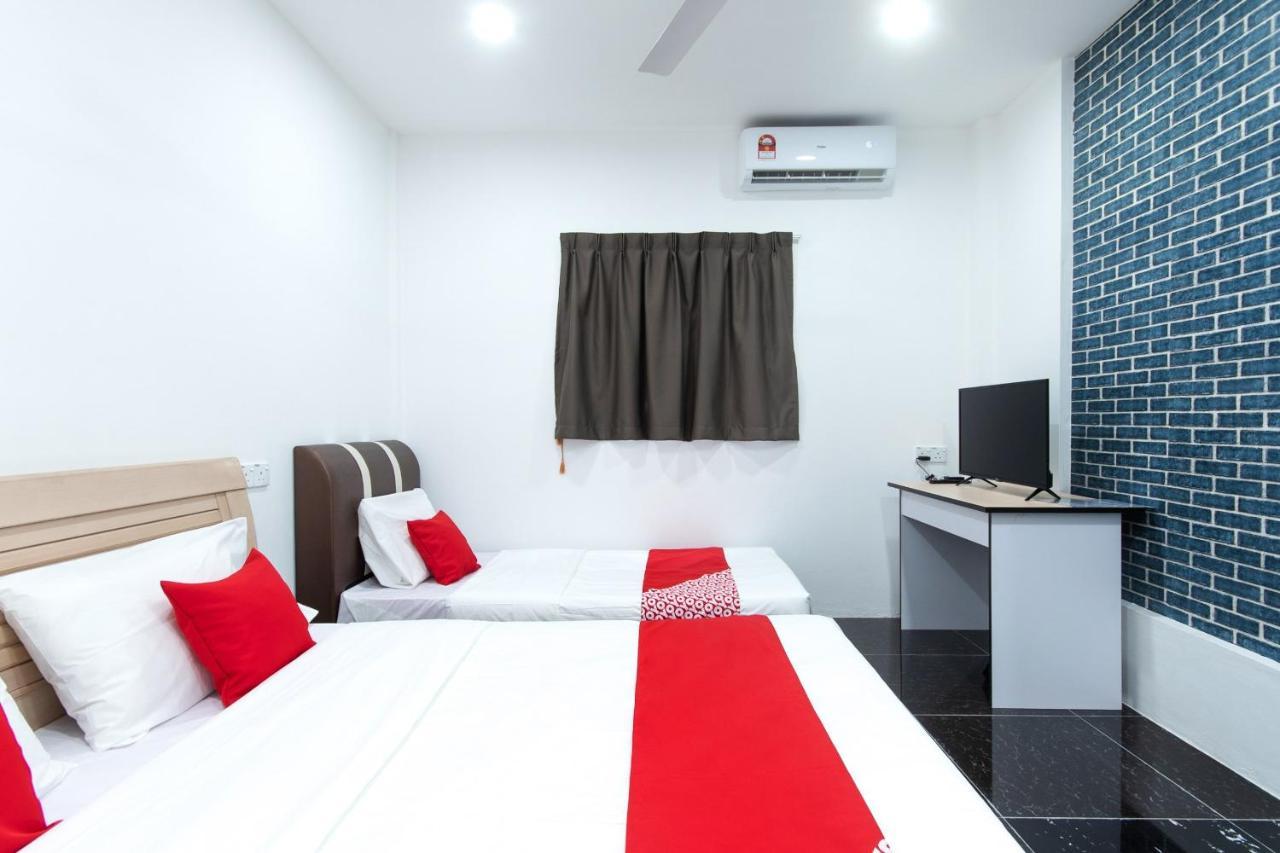 Oyo 44011 Weng Bee Guest House Kota Kinabalu Exterior foto
