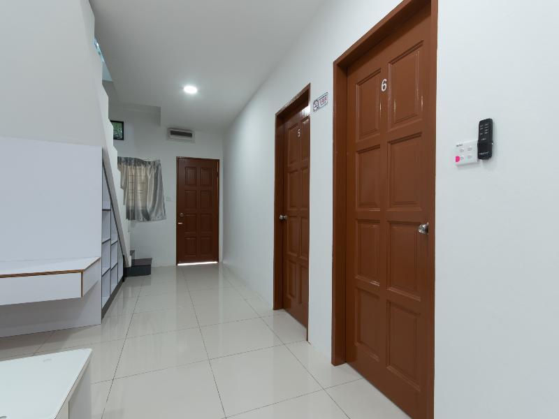 Oyo 44011 Weng Bee Guest House Kota Kinabalu Exterior foto