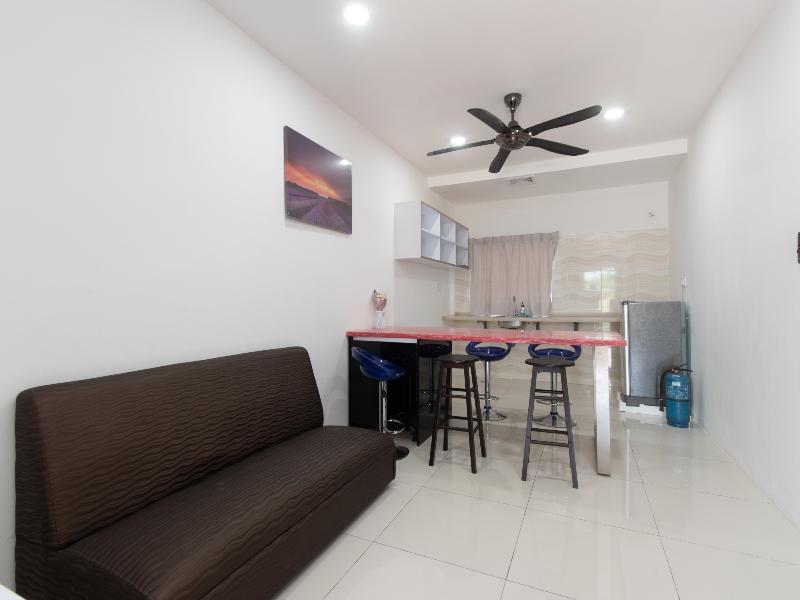 Oyo 44011 Weng Bee Guest House Kota Kinabalu Exterior foto